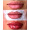 Ideal para diseñar cejas o labios con precisión profesional. Evita que la henna o el tinte se corran, manteniendo el diseño en su lugar. Logra resultados perfectos en micropigmentación gracias a su fórmula: ✔ Alta pigmentación ✔ No grasosa ✔ No mancha la piel ✔ Fácil de retirar Su textura firme permite trabajar con mayor control. Se recomienda sellar con polvo para evitar desplazamientos y lograr máxima precisión. El uso de pincel plano potencia aún más el diseño. Contenido: 20 g