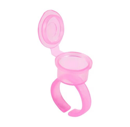 Anillo para Pigmento Súper práctico y funcional para tus procedimientos. Su diseño con tapa ayuda a mantener el producto más higiénico y protegido de contaminaciones externas. Ideal para trabajar de forma más cómoda, limpia y profesional. Perfecto para colocar productos como: • Removedor • Primer • Adhesivo • Pigmento para cejas Un accesorio indispensable para lashistas y profesionales de la belleza.